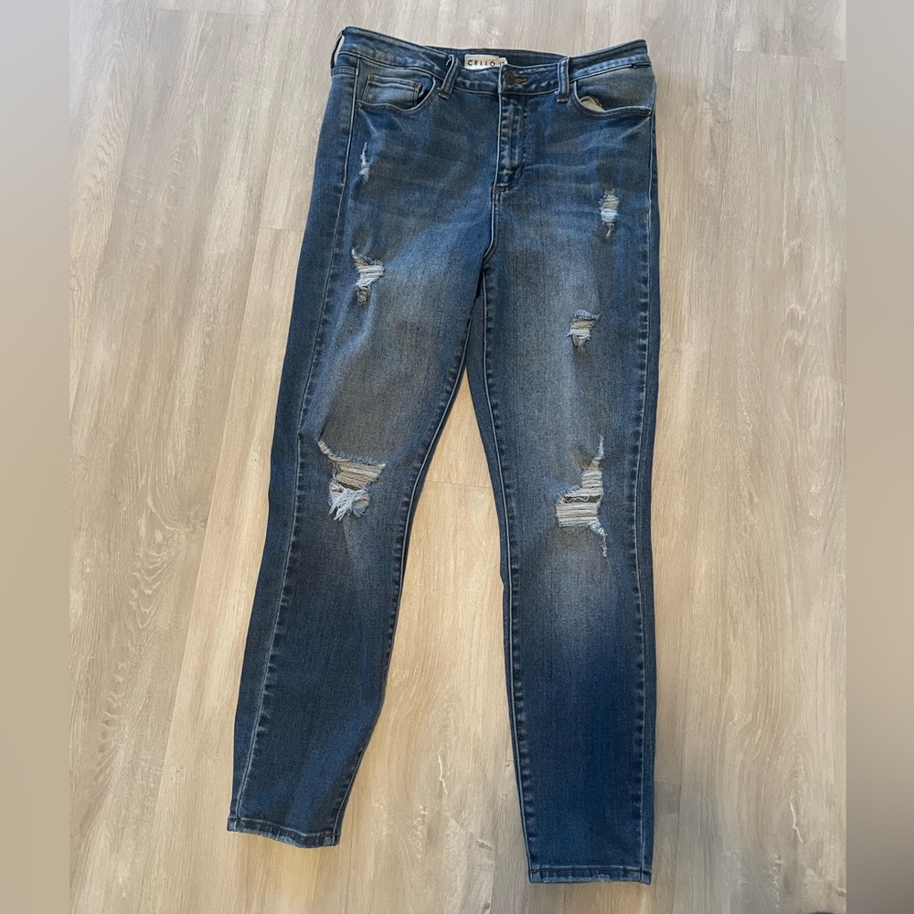 Distressed Jeans juniors size 13